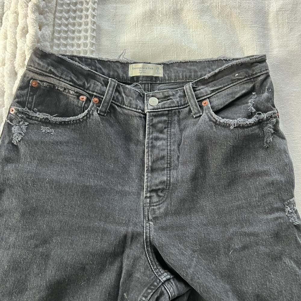 Abercrombie High Rise Dad Jeans Distressed - Picture 5 of 8